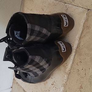 Sperry duck boots